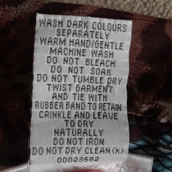 Animal print sheer tunic 22 - Picture 7 of 7